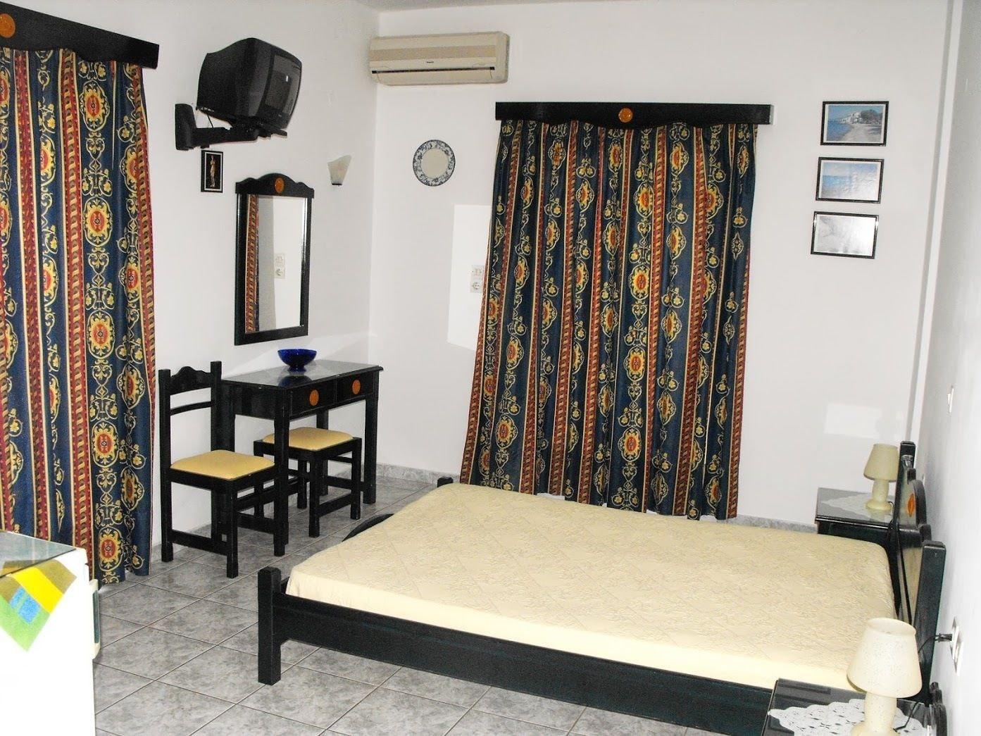 Anna Zisimos Hotel Adamantas  Bagian luar foto