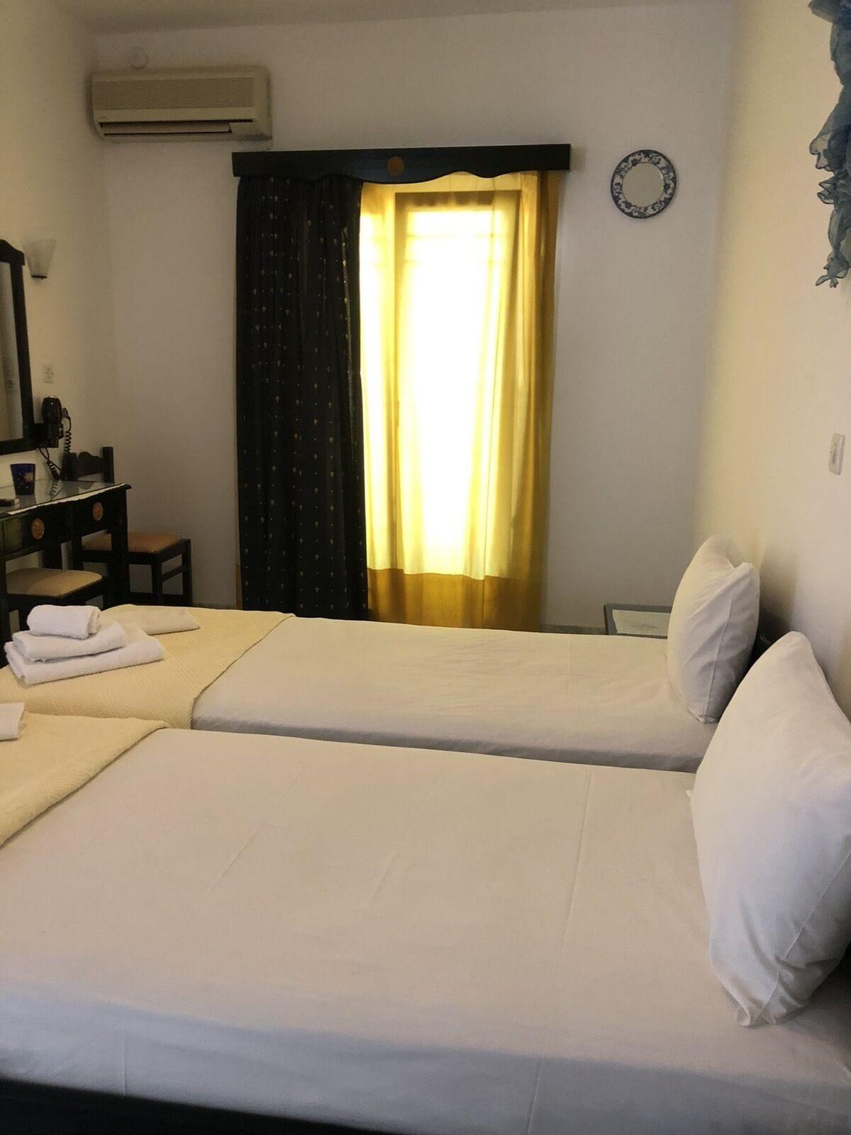 Anna Zisimos Hotel Adamantas  Bagian luar foto