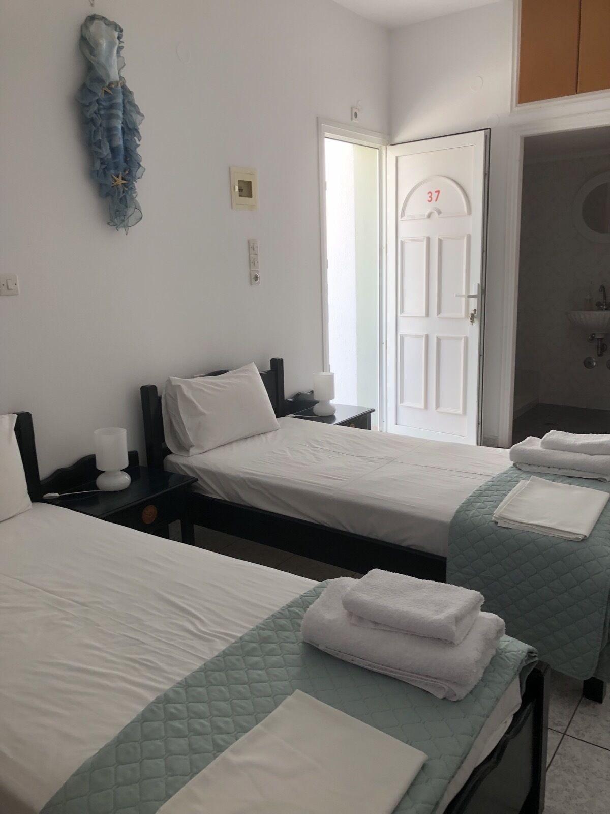 Anna Zisimos Hotel Adamantas  Bagian luar foto