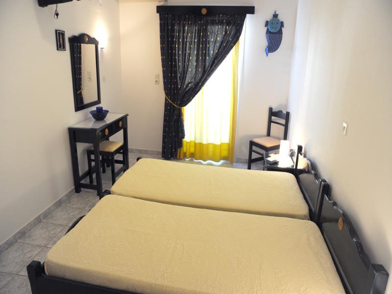 Anna Zisimos Hotel Adamantas  Bagian luar foto
