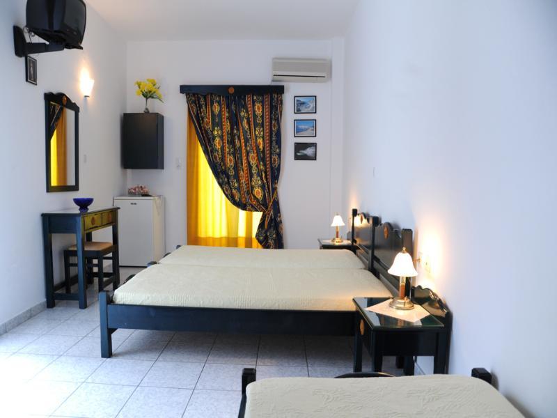 Anna Zisimos Hotel Adamantas  Bagian luar foto
